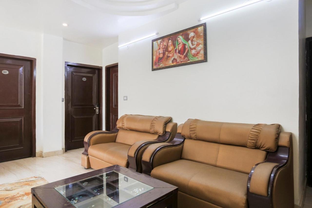 Hotel Capital O The Nest Expo Near Pvr Ansal Plaza Greater Noida Esterno foto