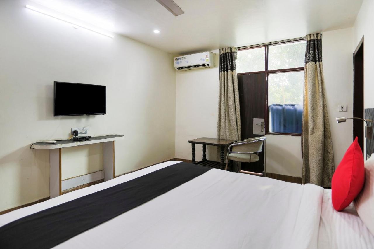 Hotel Capital O The Nest Expo Near Pvr Ansal Plaza Greater Noida Esterno foto