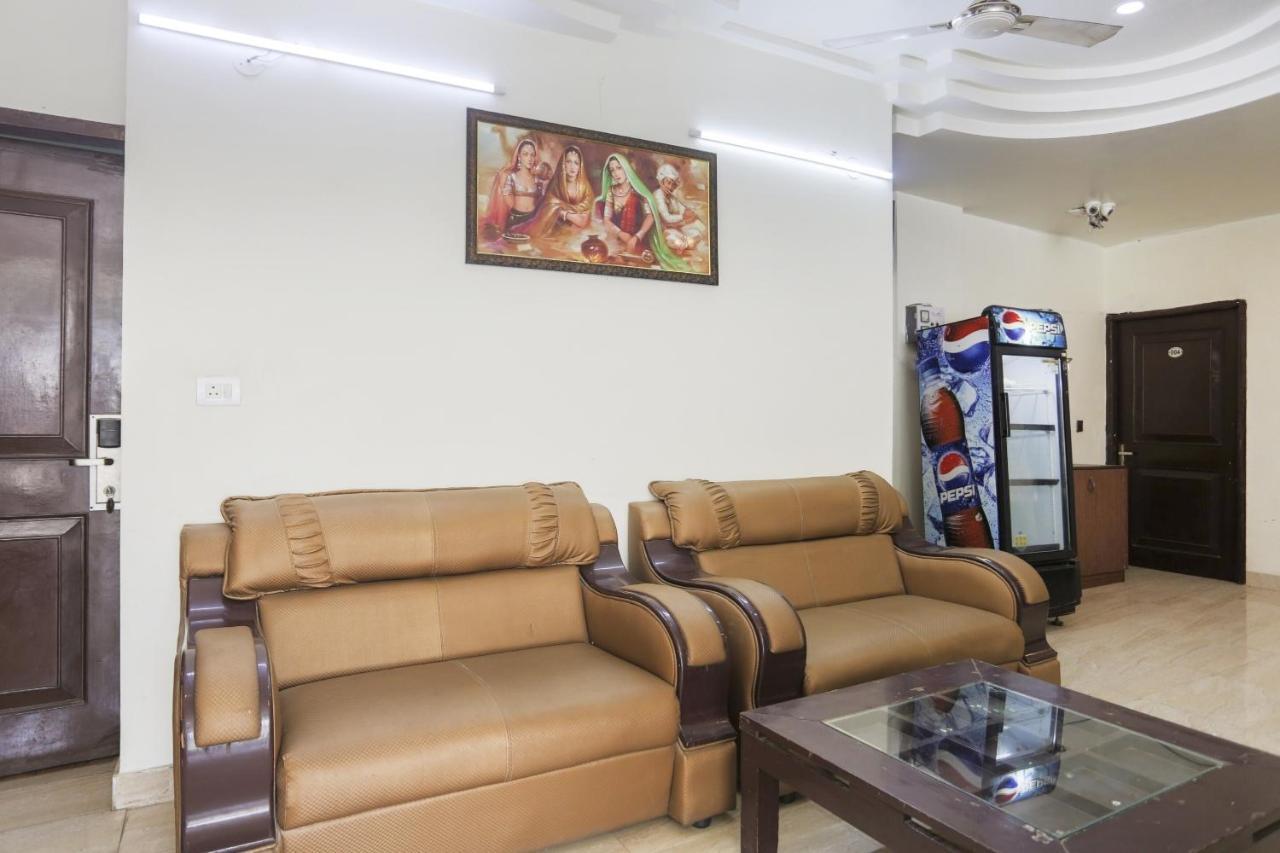 Hotel Capital O The Nest Expo Near Pvr Ansal Plaza Greater Noida Esterno foto