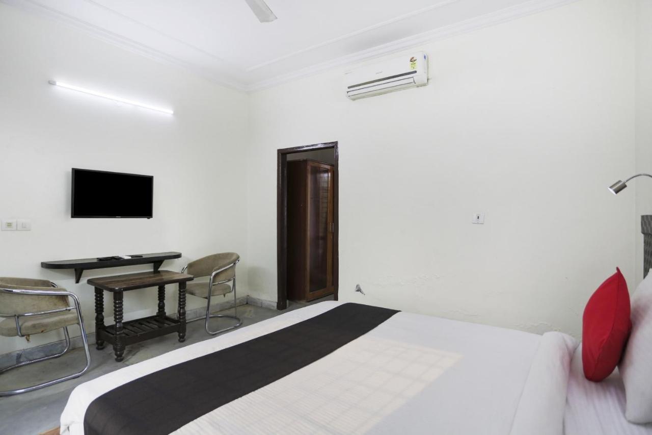 Hotel Capital O The Nest Expo Near Pvr Ansal Plaza Greater Noida Esterno foto